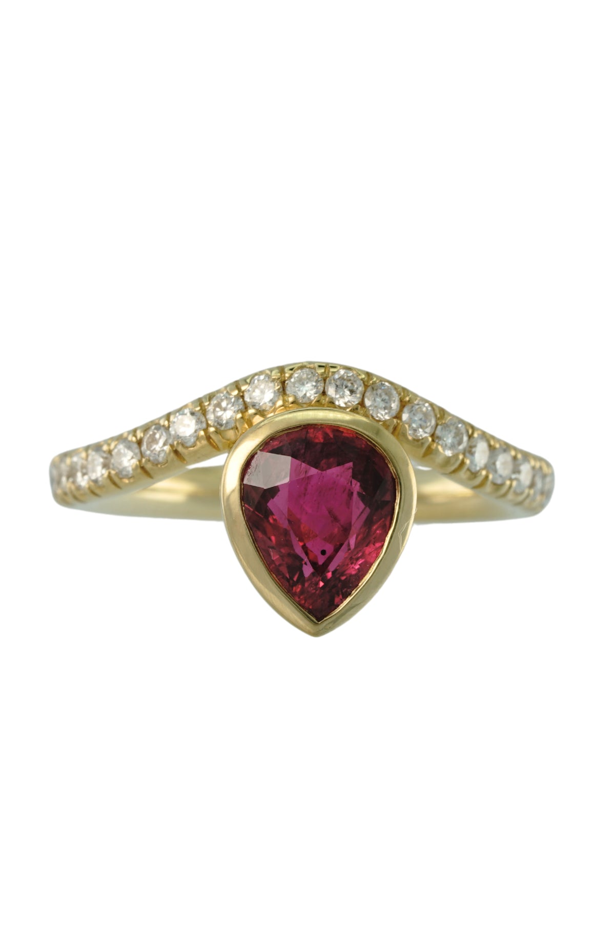 Mozambique Ruby Ring with Diamonds in 18k gold