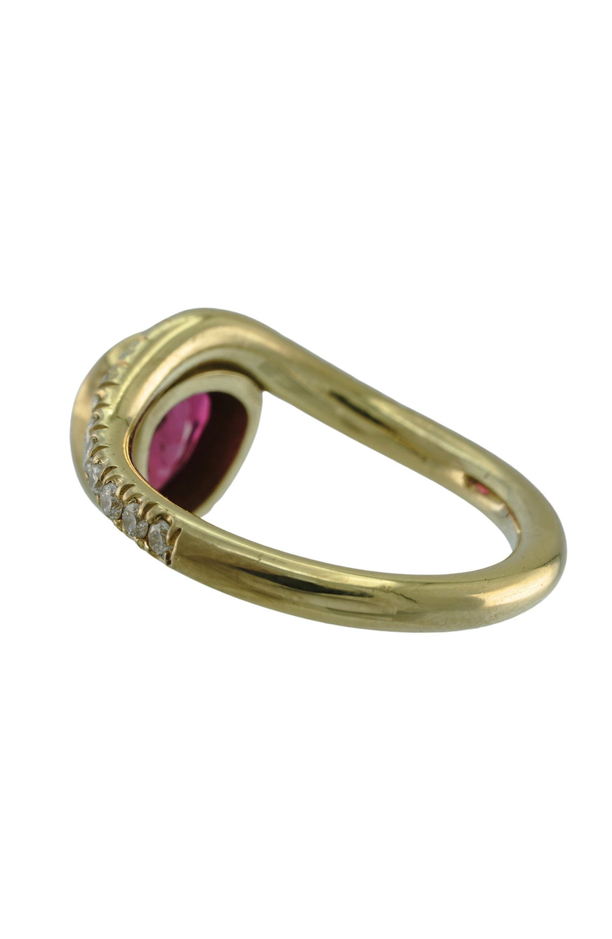 Mozambique Ruby Ring with Diamonds in 18k gold, view 4