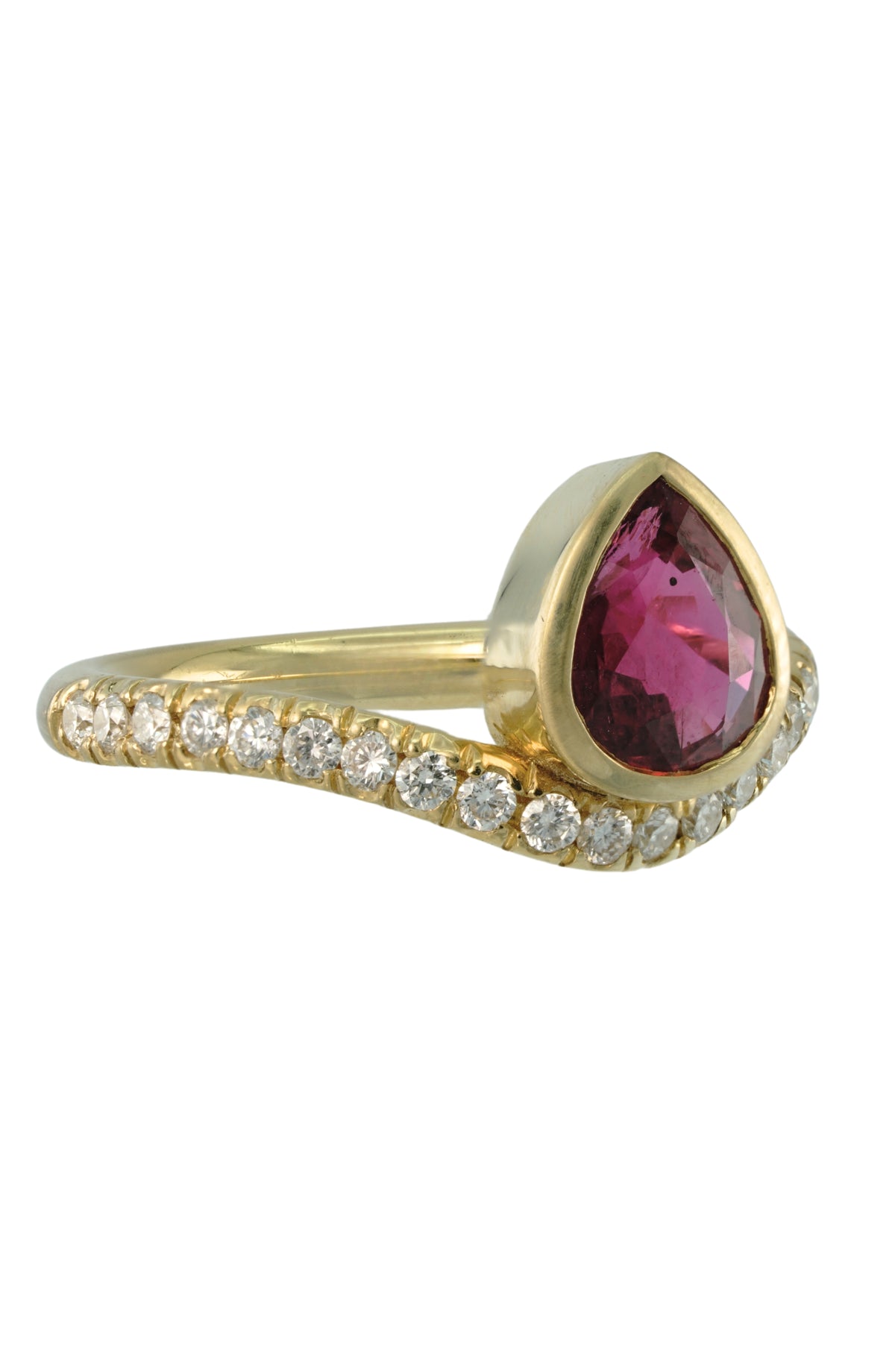 Mozambique Ruby Ring with Diamonds in 18k gold, view 2
