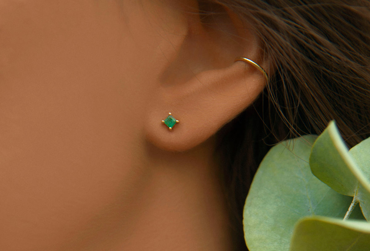 Zambian Emerald Studs in 18k gold, detail