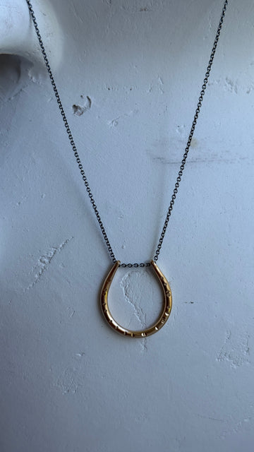 03/30 Lucky Horseshoe Necklace