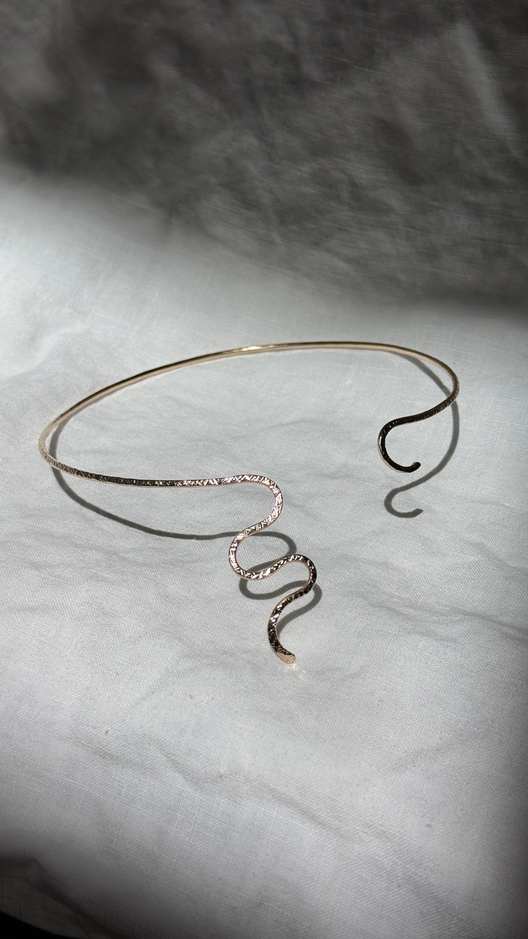 15/30 Serpent Choker