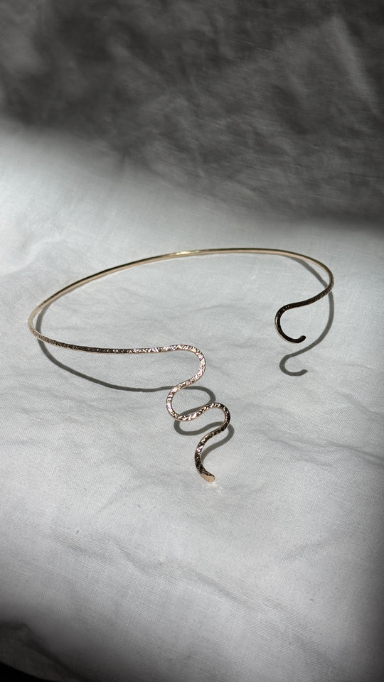 15/30 Serpent Choker