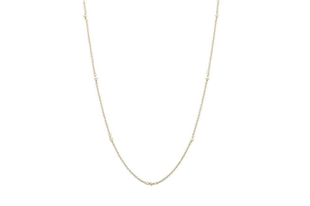 Pearl Necklace in 14k gold