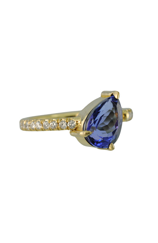 Tanzanite Prong Ring with Diamonds