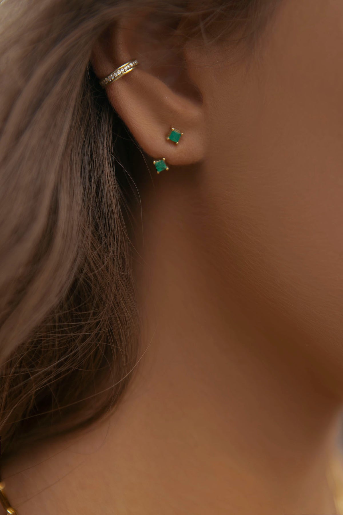 Zambian Emerald Studs with Removable Jacket in 18k gold, detail