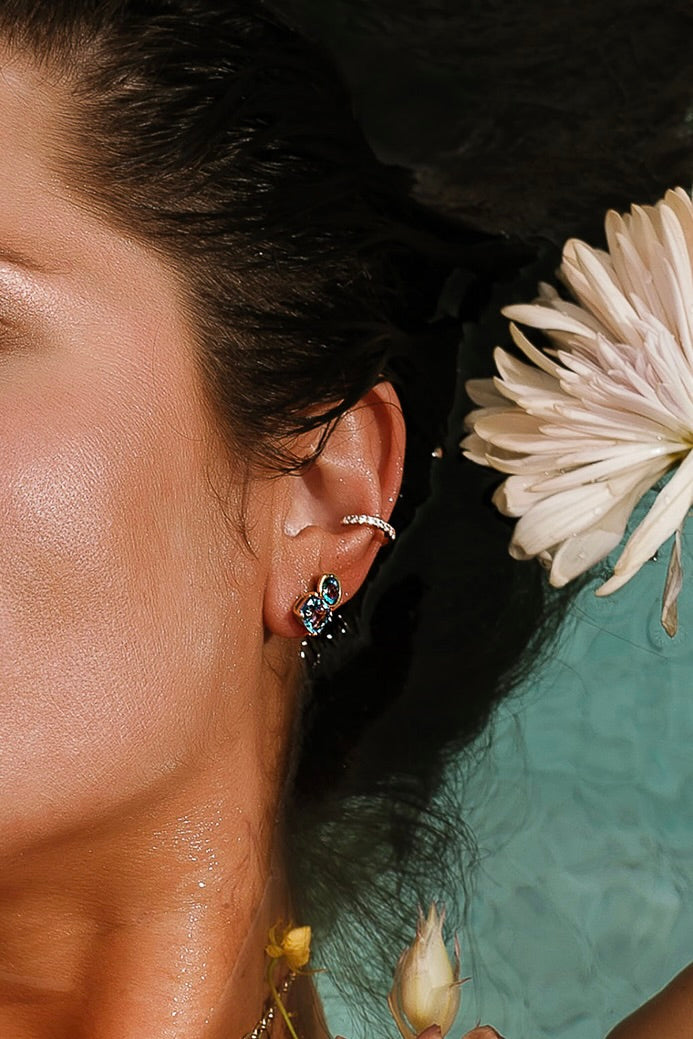 Ceylon Sapphire Studs, bezel set, in 18k gold, view 4