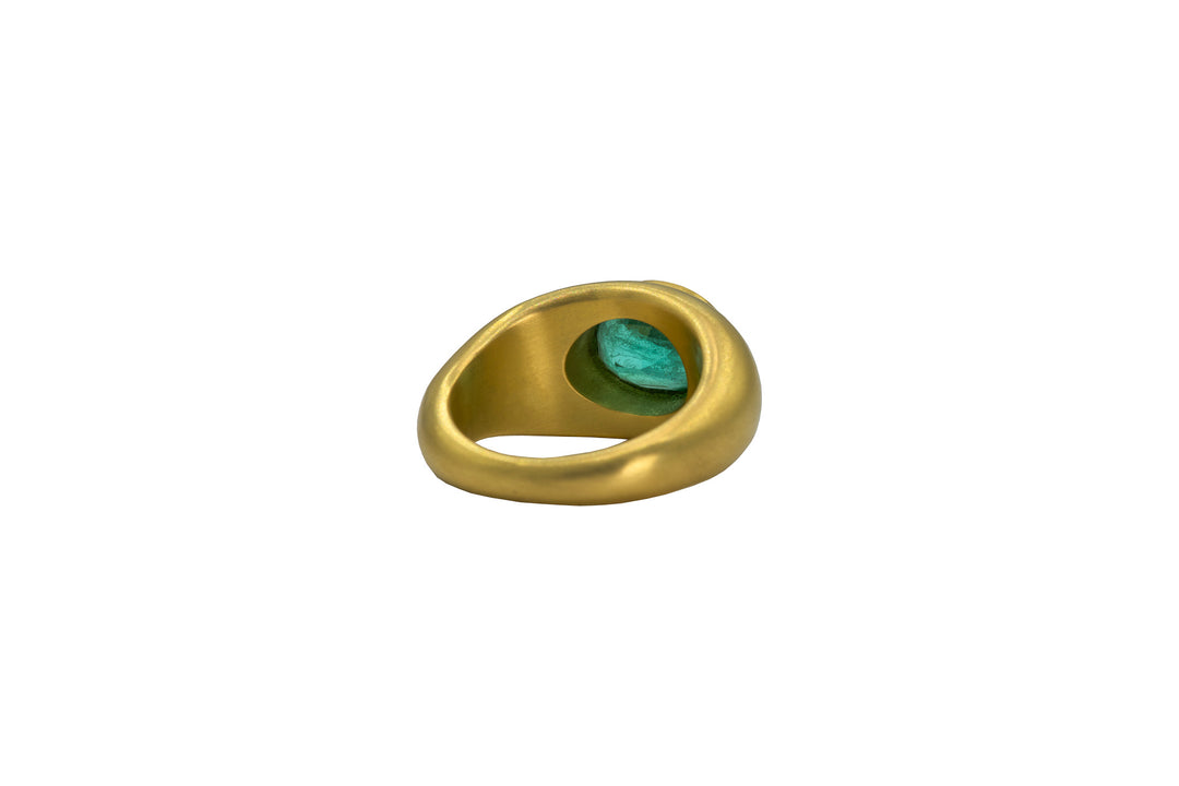 Oval Emerald Ring